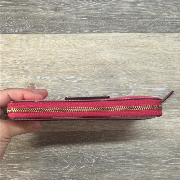 Kate Spade Pink Wallet - Picture 4 of 14